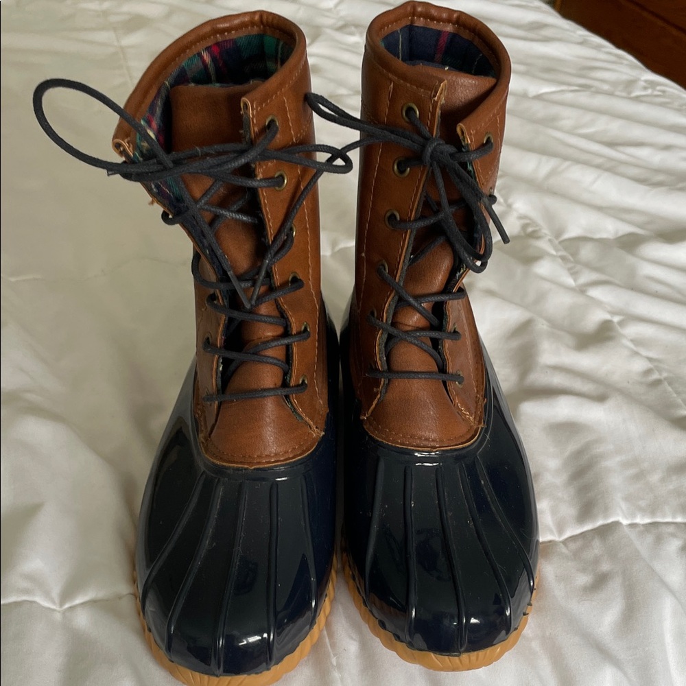 Women’s Sporto Brown and Black Duck Boots size 8
